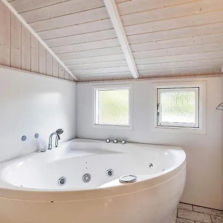 8 Person Holiday In Faxe Ladeplads Fakse Ladeplads
